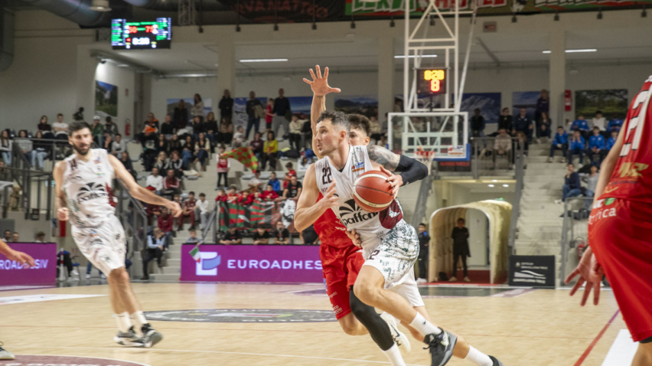 Andris Misters rinnova con la Fulgor Omegna, la sodisfazione del club