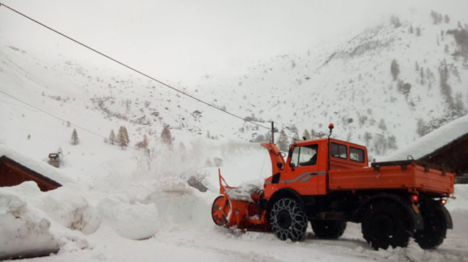 Valle Antrona: blackout elettrico, a Cheggio un metro e mezzo di neve
