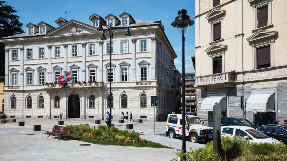 Domo: sensori per trovare parcheggio e 105 nuovi posti all'ex macello 