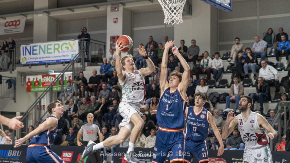 La Paffoni ribalta Desio e vince in casa al fotofinish