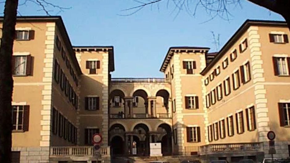 In aula il papà racconta la sera in cui uccise a colpi di fucile il figlio