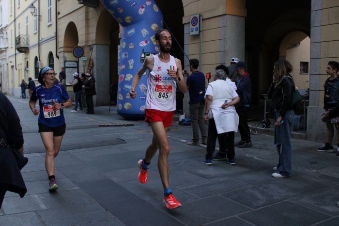 Francesco Carrera vince la 5000 di Trino