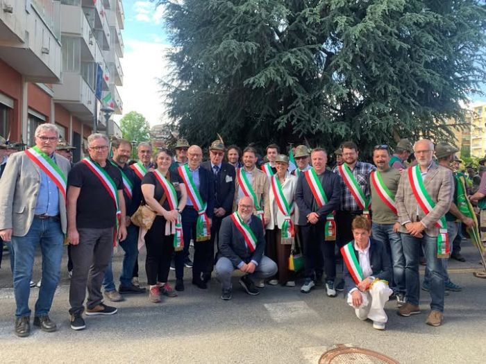 I sindaci della Valsesia presenti all'Adunata
