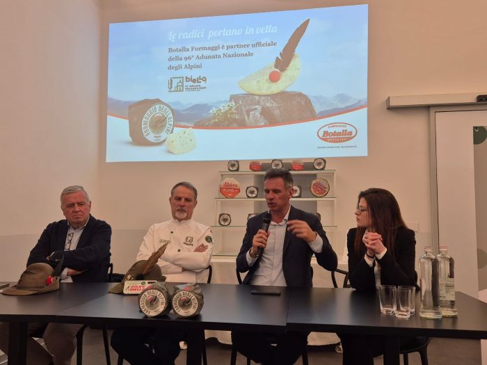 Presentato il Formaggio dell'Alpino dedicato all'Adunata
