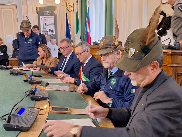 A Biella il comitato d'onore per l'Adunata alpina