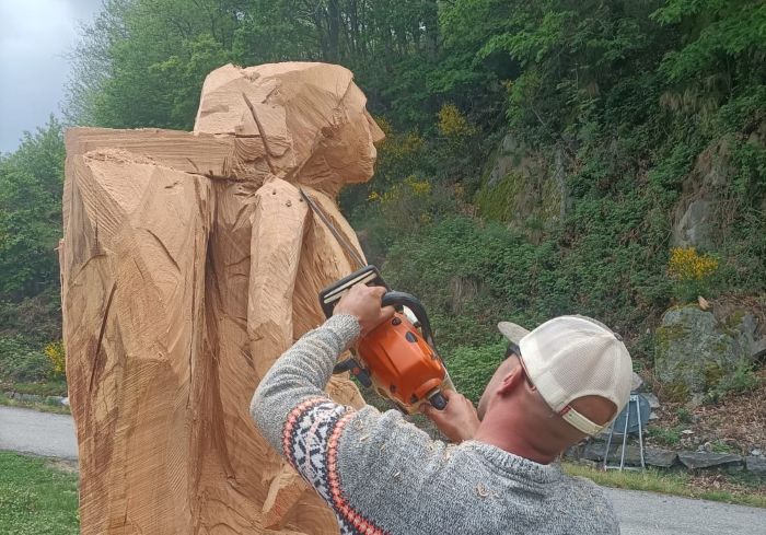 A Campiglia la statua lignea dedicata alla Siunera