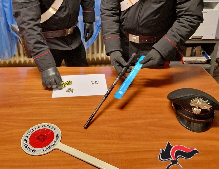 Cascina trasformata in market della droga