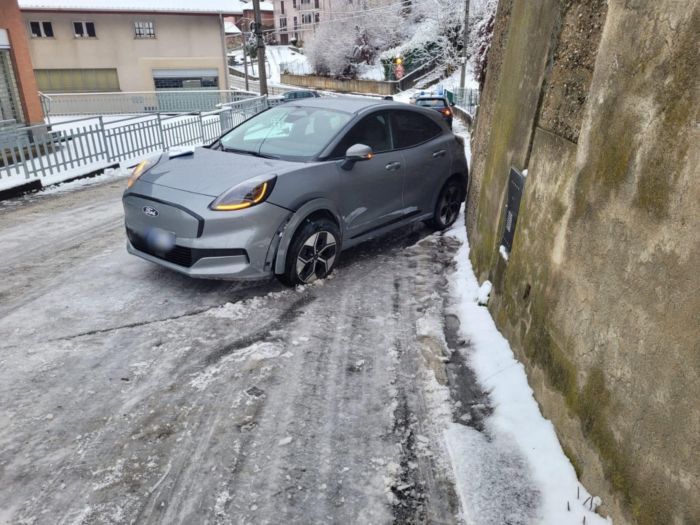 Nel Biellese incidenti stradali a causa della neve