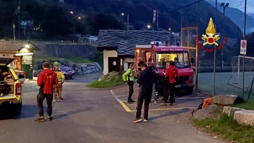 Vigili de fuoco e Soccorso alpino soccorrono ragazzo in difficoltà 