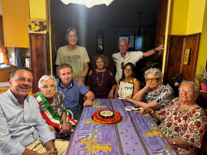 I 101 anni di Carolina Caola a Varallo