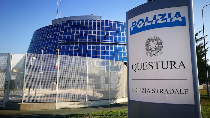 Ricercato per bancarotta fermato e arrestato al porto di Intra