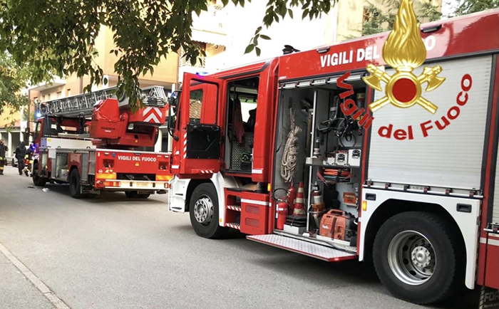 Incendio di un capanno a Falmenta, subito spento dai Vvf