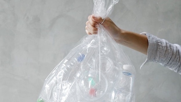 Oleggio Castello, riscontrate difformità nella raccolta della plastica