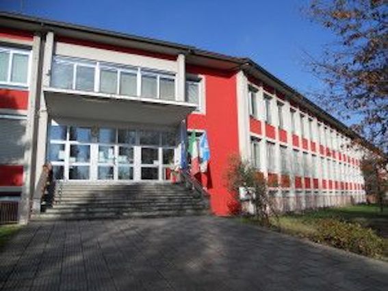 Trecate, Banco BPM sostiene l’Istituto Comprensivo Rachel Behar
