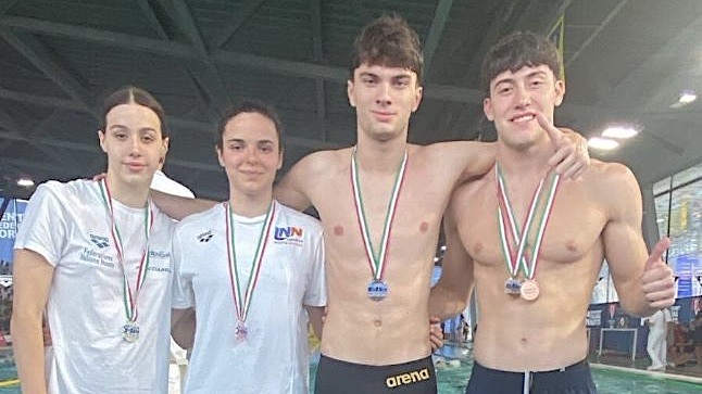 Libertas Nuoto, numerosi titoli e podi ai Campionati regionali Estivi
