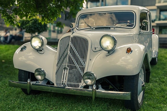 Novara, domenica il raduno di auto e moto d'epoca