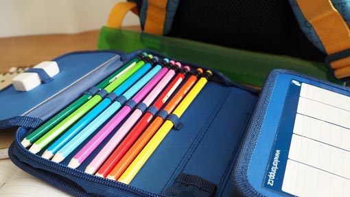 Cameri, bando per la concessione di libri di testo e fornitura kit di cancelleria