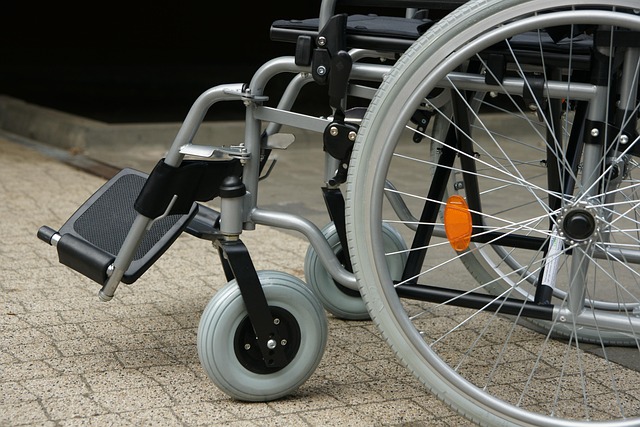 Cameri, avviso per contributo alle famiglie per il trasporto dei figli disabili