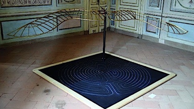 Cameri, Villa Picchetta: "Il labirinto e le ali", mostra di GP Colombo