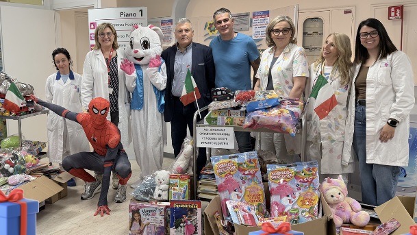 Da Unarma giochi e cancelleria per i piccoli ricoverati in Pediatria dell'Aou 