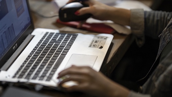 Sozzago: raccolta fondi  "RI-Portiamo l’Informatica in aula" per scuola Primaria 