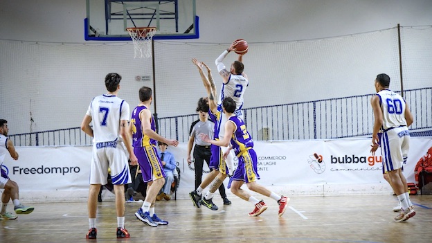 Basket, il College Novara tiene testa a Legnano