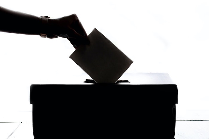 Non andare a votare? Un tempo si pagava… con la reputazione (di Carlo Crapanzano)