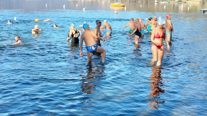 Ein Sprung ins kalte Wasser 