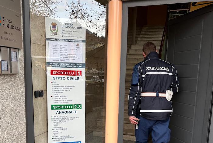 Omegna: verso l'anagrafe digitalizzata. Registrato il primo atto di stato civile