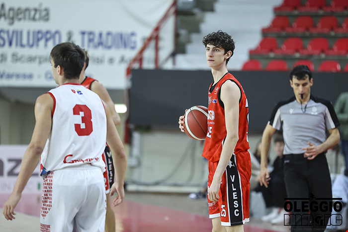 Oleggio Magic Basket: arriva Mattia Ceccato, playmaker classe 2007