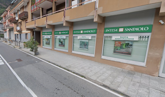 Uniti per Villa contro la chiusura delle casse presidiate di Banca Intesa