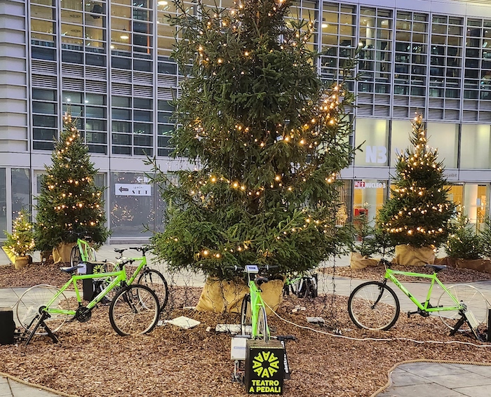 A Omegna l’albero di Natale si illumina… a pedali: un mese di magia green 