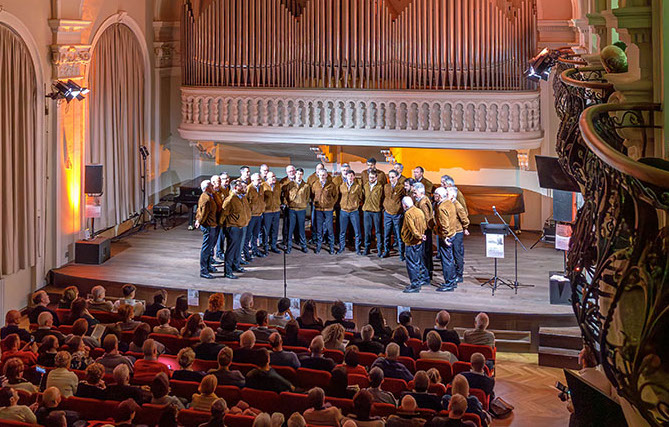 Il coro della SAT di Trento in concerto alla Cappuccina 