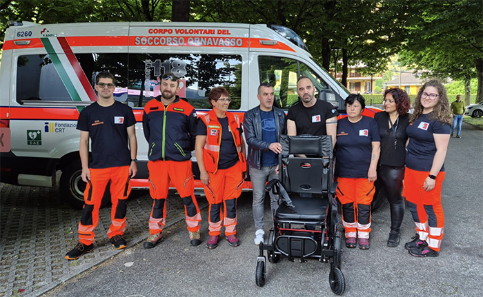 Al soccorso di Ornavasso in dono un montascale elettrico a cingoli da 2 mila €