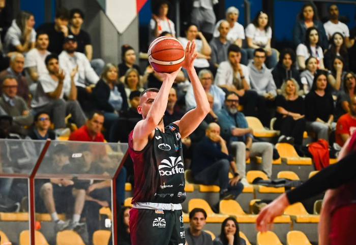 Playoff basket: Paffoni perde gara 2 a Montecatini ed è parità 