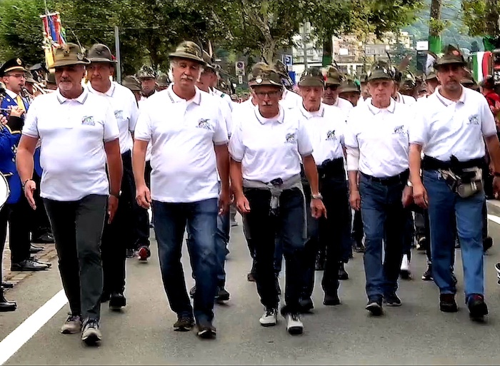 Gli alpini di Omegna all'adunata nazionale di Biella. Eletto il nuovo consiglio 