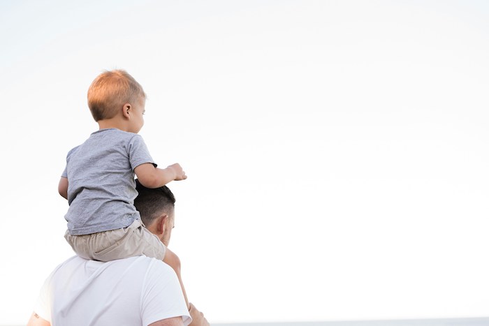 Anche le persone singole possono adottare minori stranieri - di C.Crapanzano 