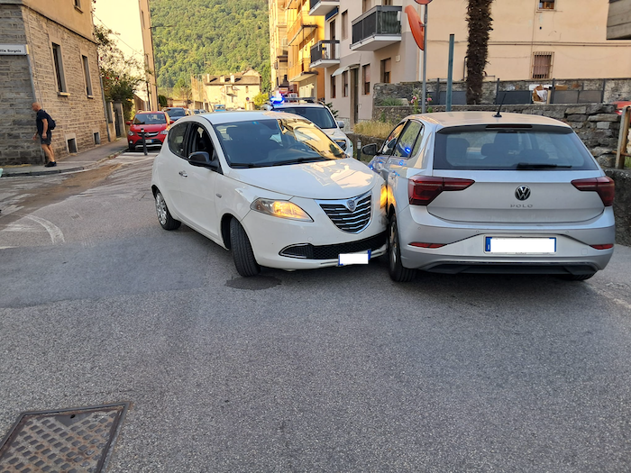 Domodossola: scontro tra due auto 
