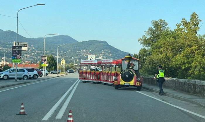 Turista di ventun anni investito dal trenino della bellezza