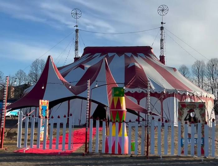 Carnevale di Stresa 2025: quattro giorni di festa con il "mitico tendone"
