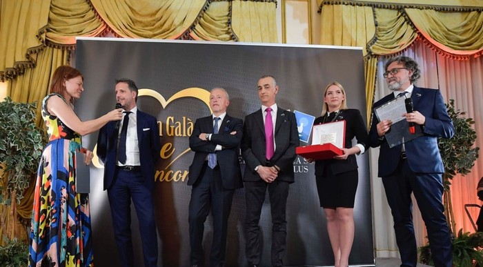 Il cuore bianconero batte per beneficenza. Al galà di Stresa dirigenti e calciatori