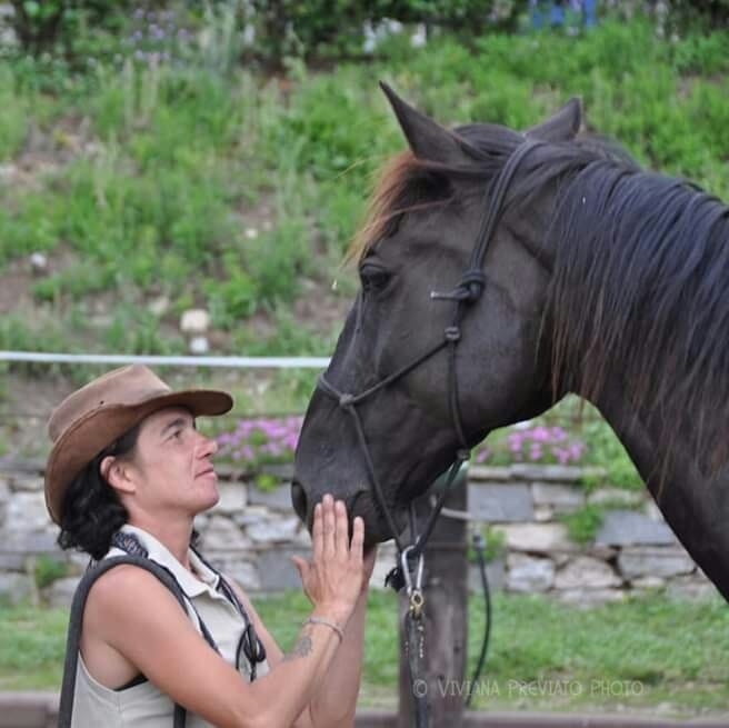 Addio a Samanta, anima della Roccia ranch scomparsa a 45 anni