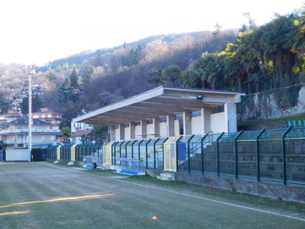 Fumogeno allo stadio, diciassettenne denunciato e sottoposto a Daspo