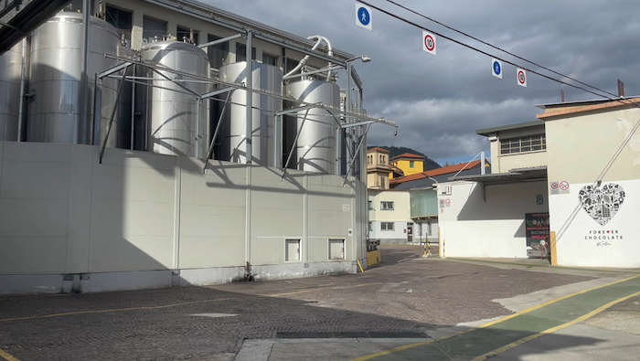 Barry Callebaut, un anno dopo: il 40% degli ex dipendenti è ancora senza lavoro