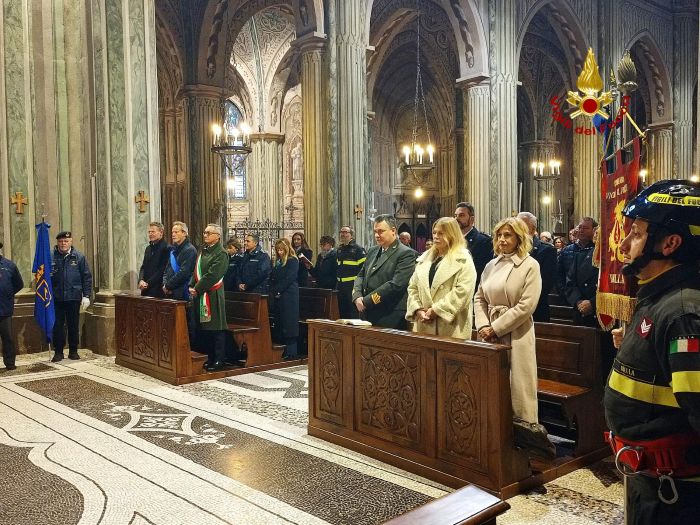 In Duomo a Biella messa per Santa Barbara